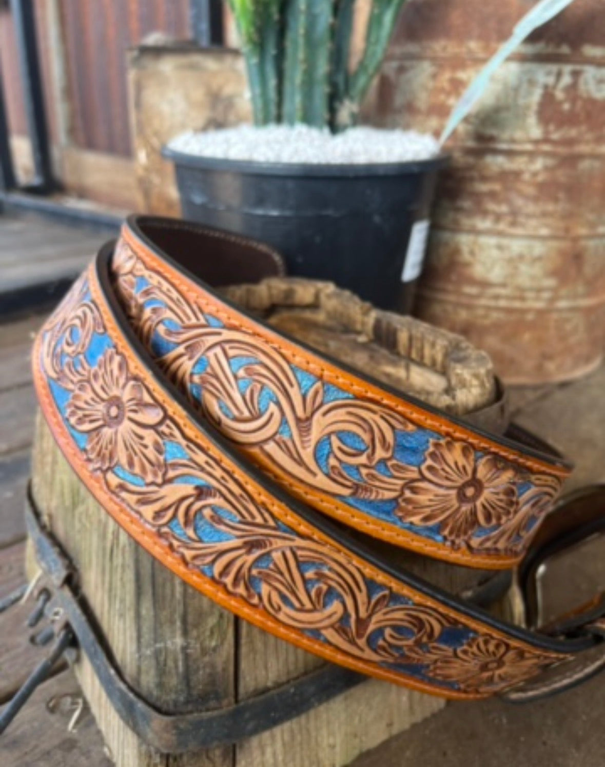 💙 Blue Mesa Floral Belt